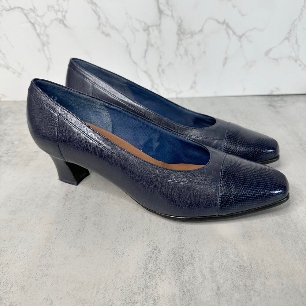 Easy Spirit Snake Print Pumps WMNS Blue US 8 Dress Heels Office Corporate Work